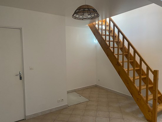 Studio avec mezzanine en plein centre-ville d'Ozoir-la-Ferrière