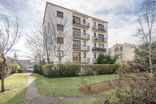 Appartement 2 pièces La Varenne Saint Hilaire