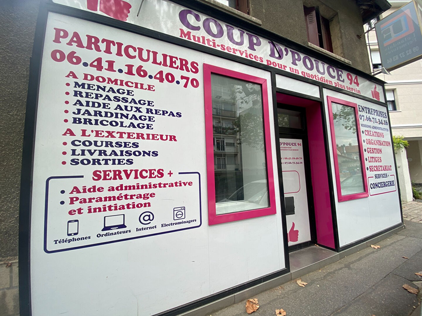 LES 4 CHEMINS - LOCAL COMMERCIAL