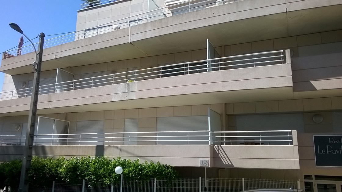 Lumineux 2 pièces au premier étage d'une jolie résidence - Cannes