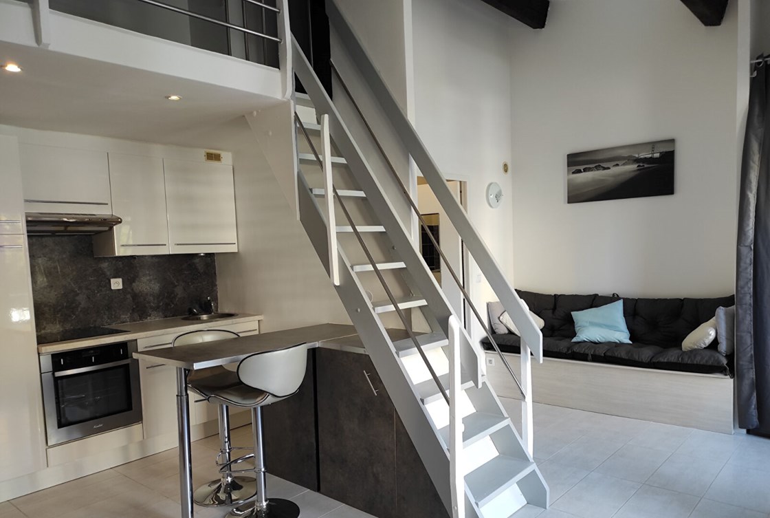 A Louer Studio meublé Vallauris