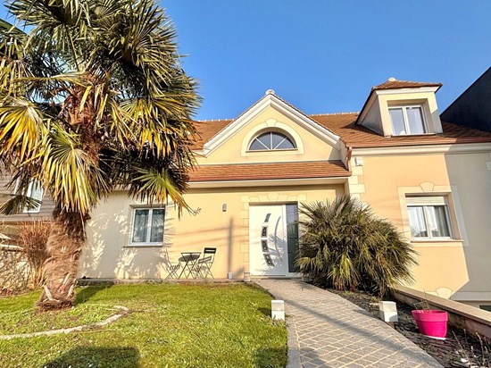 Maison  6 pièces 150 m2 - Ozoir La Ferriere