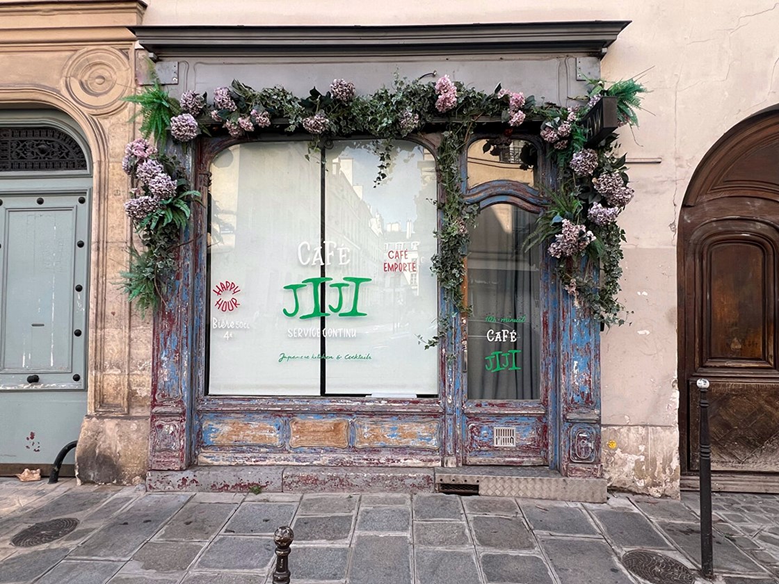 Vente murs de boutique occupée - entre la Place des Vosges et le Musée Picasso Paris 3ème
