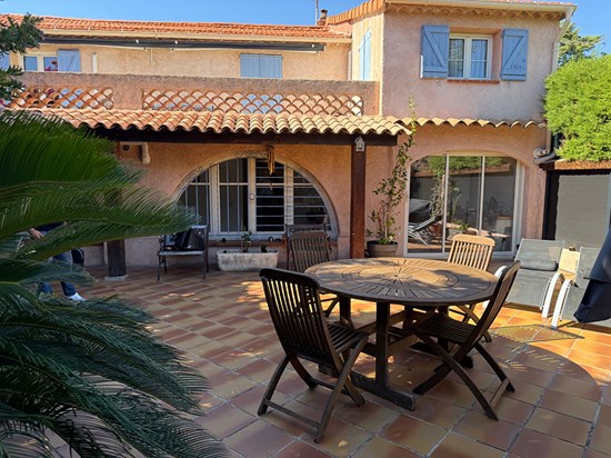 Villa Le Golfe Juan 5 pièces 134 m²