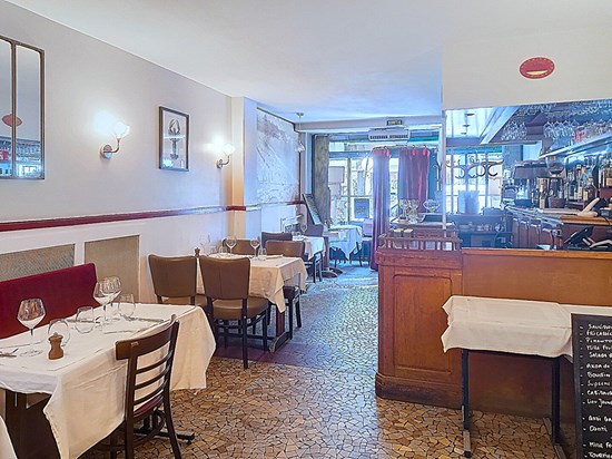Arts et Métiers Murs de restaurant occupés