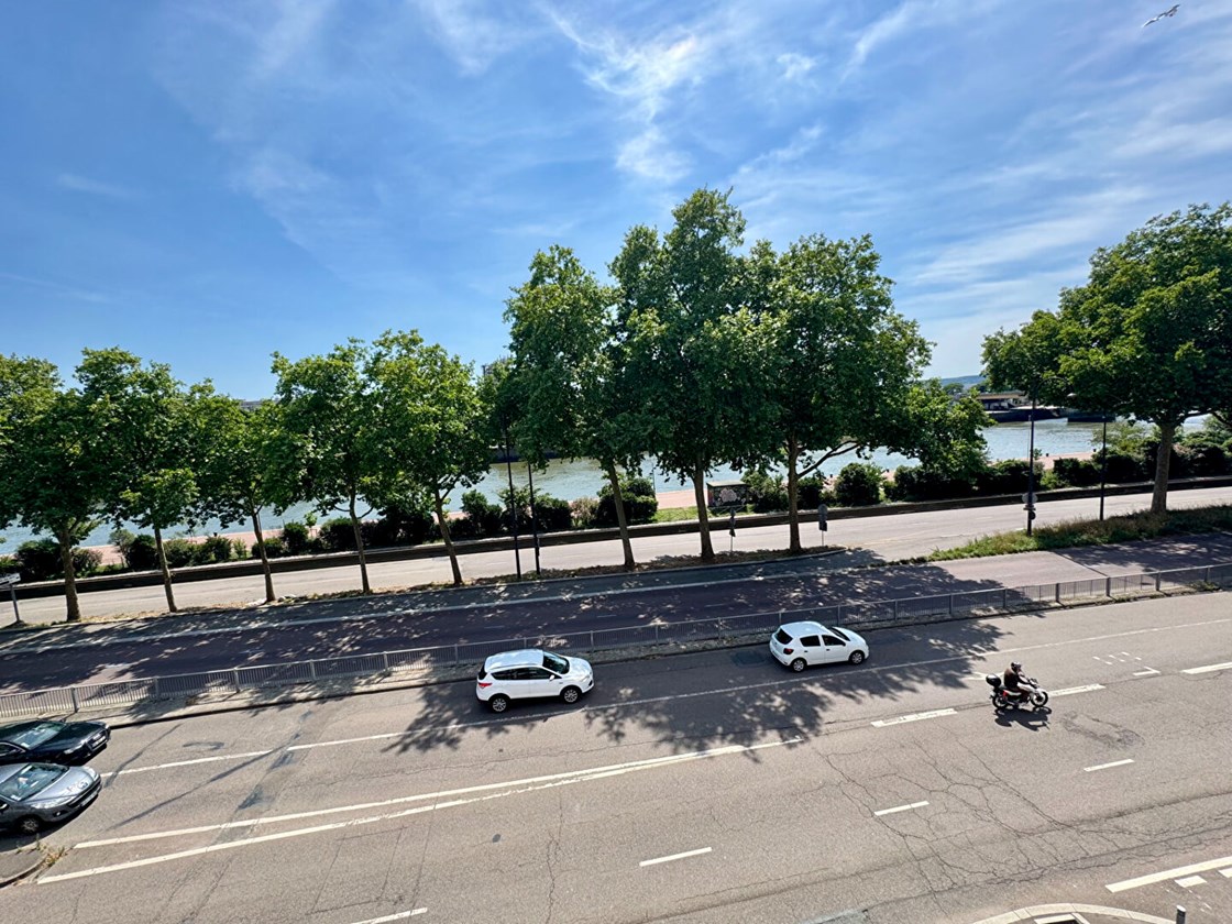 T4 lumineux avec vue Seine - Résidence de standing - Centre-ville Rive Droite