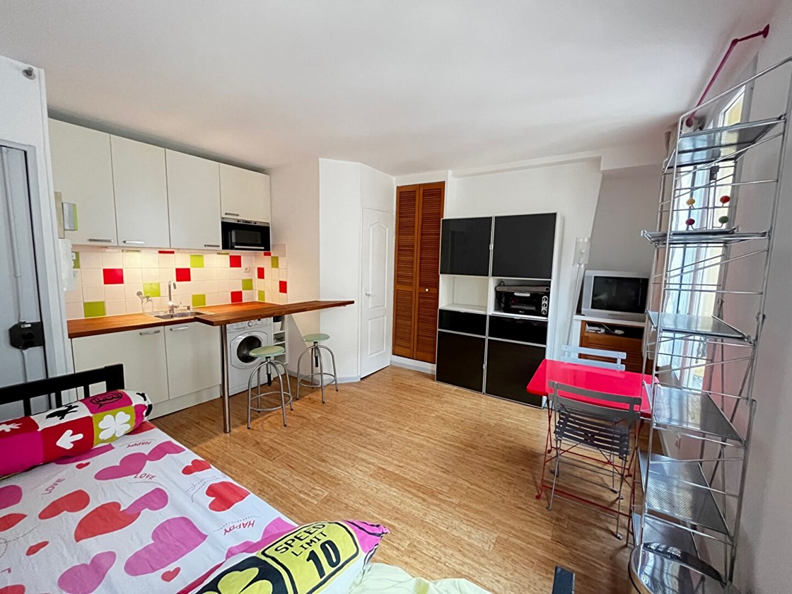Studio meublé Paris 11