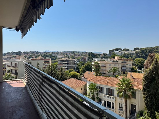 3 pièces le Cannet Mairie Centre ville vue panoramique mer