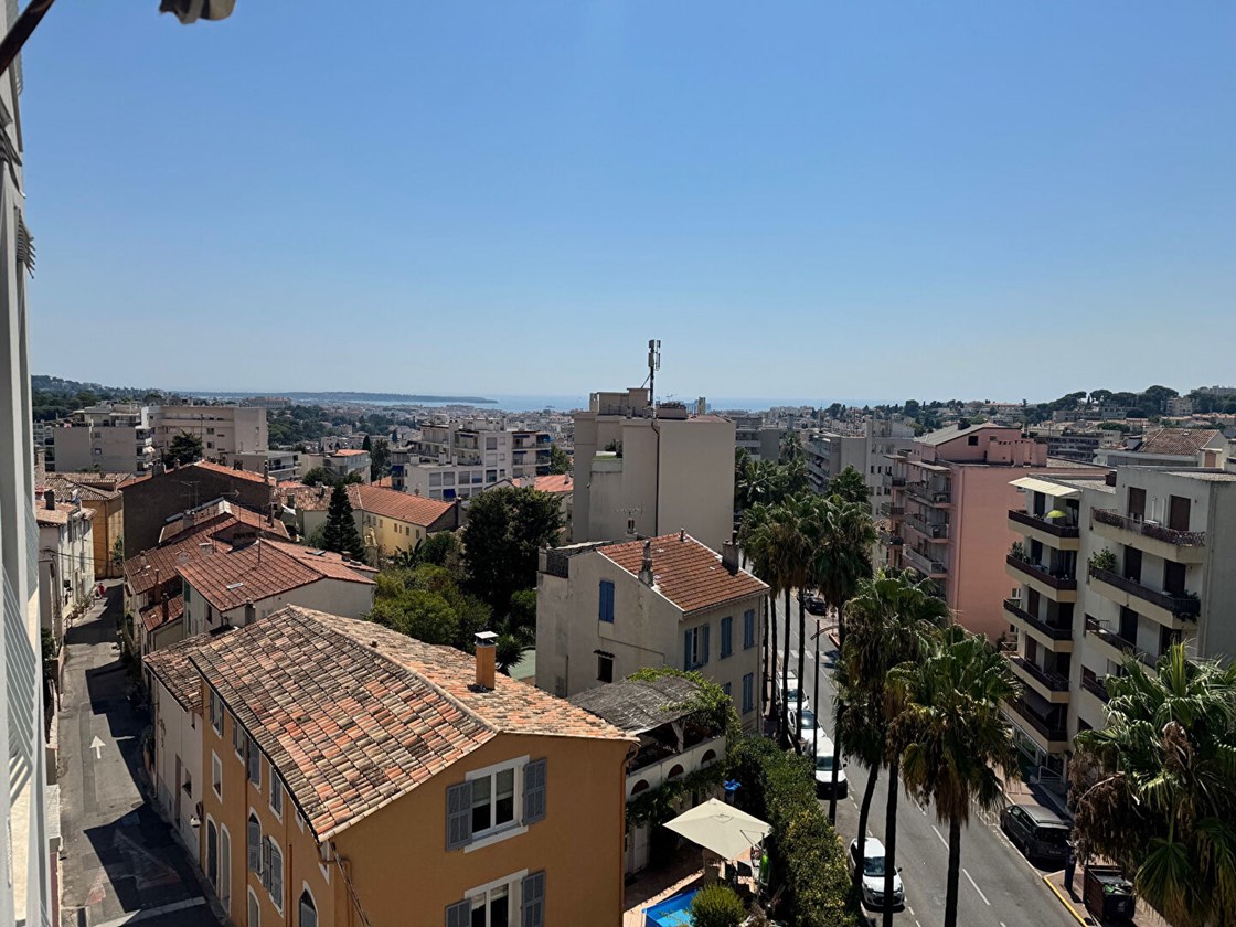3 pièces le Cannet Mairie Centre ville vue panoramique mer