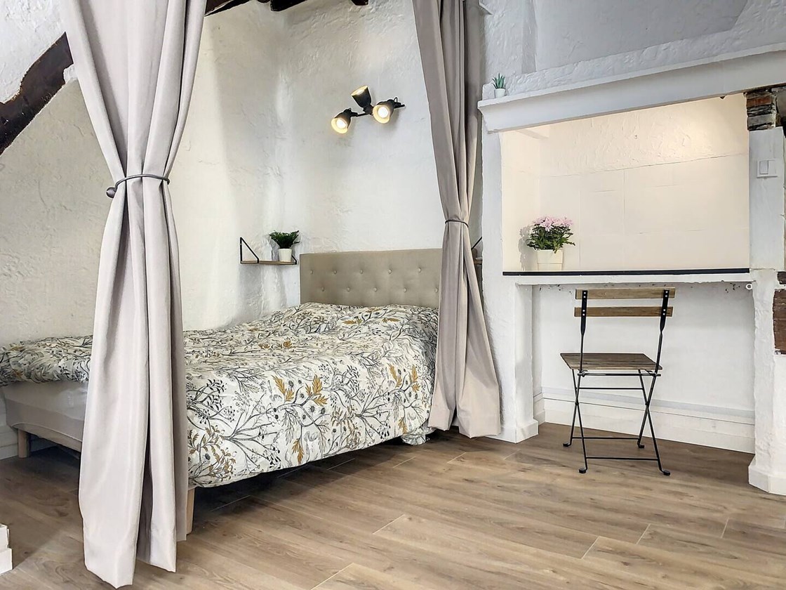 grand studio bail location etudiant ou mobilité exclusivement