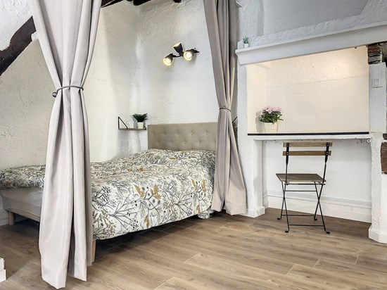 grand studio bail location etudiant ou mobilité exclusivement