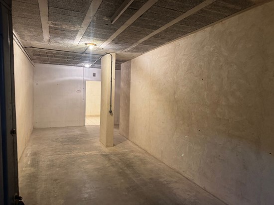 Double parking / box  de 45 m2