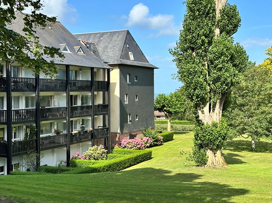 2 PIECES AVEC TERRASSE