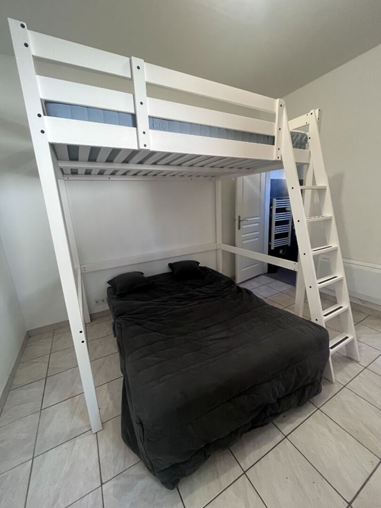 Studio meublé dans résidence Calme