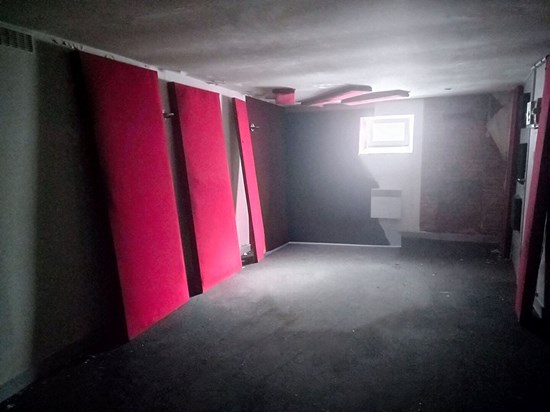 PARIS 15 - Pte Vanves. Esp. stockage 28 m2.
