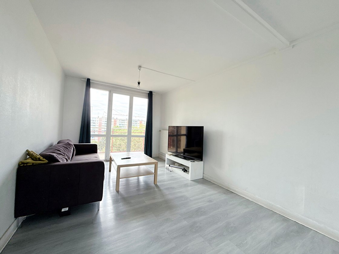 Appartement Sotteville Les Rouen 4 pièces de 72.71 m2 avec cave + box de rangement
