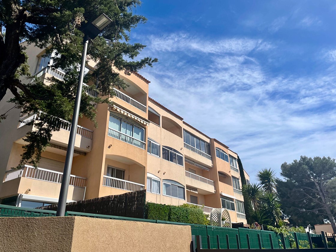 Charmant T2 de 35m² vue mer - Secteur Le Brusq