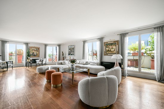 Bois de Vincennes/Lac Daumesnil  - 5ème étage avec ascenseur  - Terrasse de 70m²