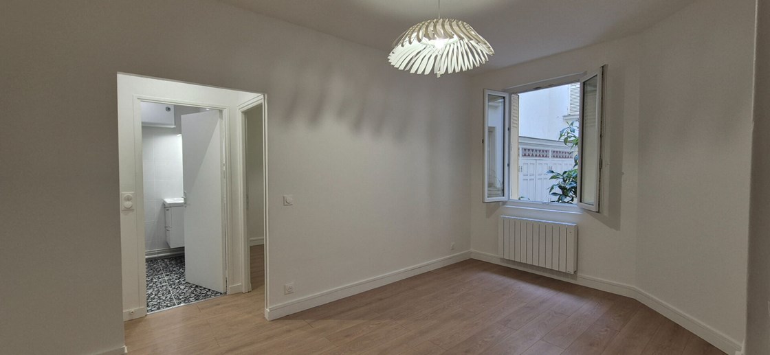 Deux pièces non meublé RDC