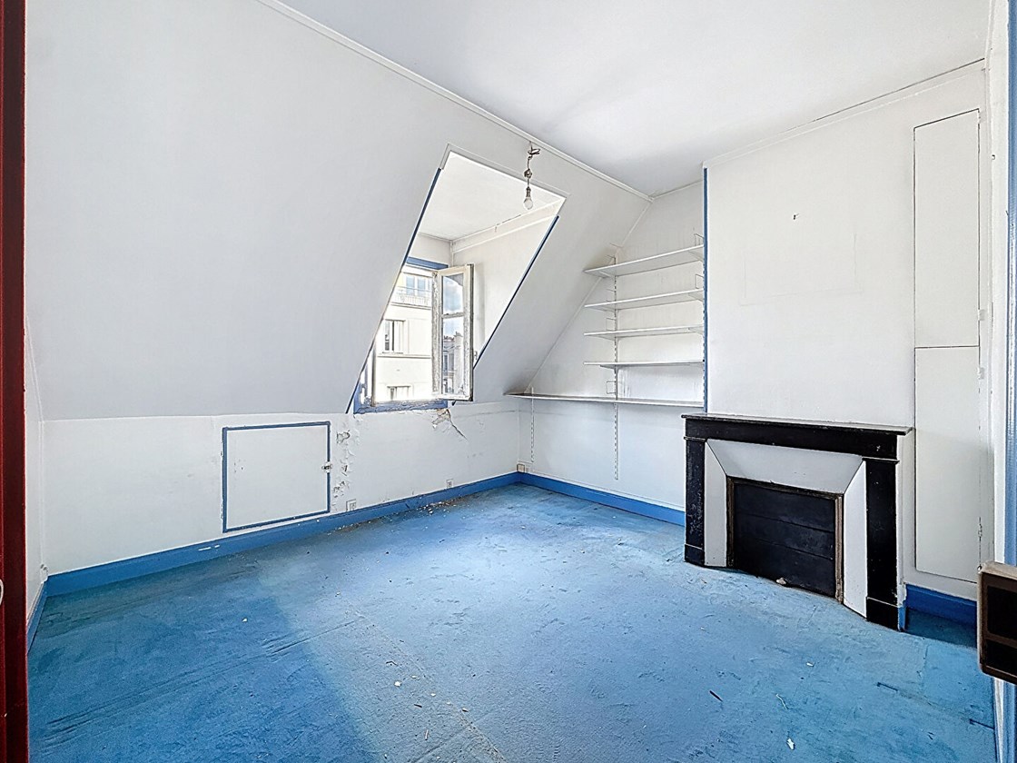 Chambre de service avec ascenseur et vue dégagée