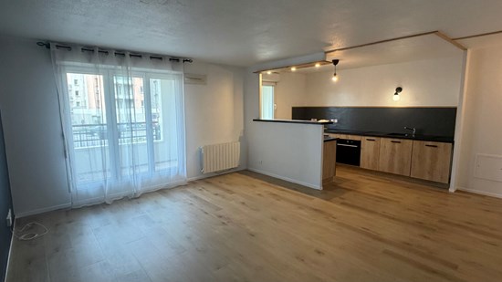 Rouen - Rive gauche - Superbe 3 pièces de 66m² en rez-de-chaussée
