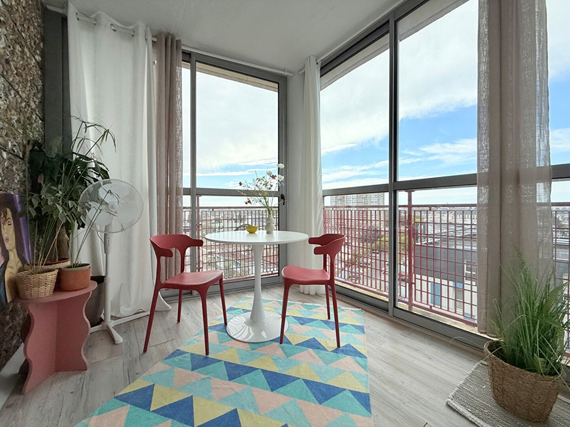 Appartement F3 de 73,29m2 avec cave, box de rangements et balcons