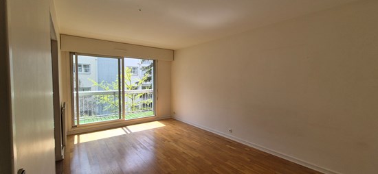 Deux pièces avec parking