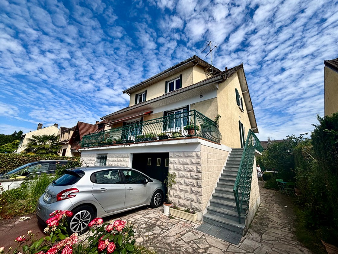 Maison divisée en plusieurs appartements - Idéal investisseur