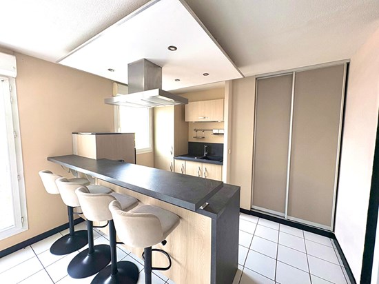 T2 Bis Meublé avec Terrasse