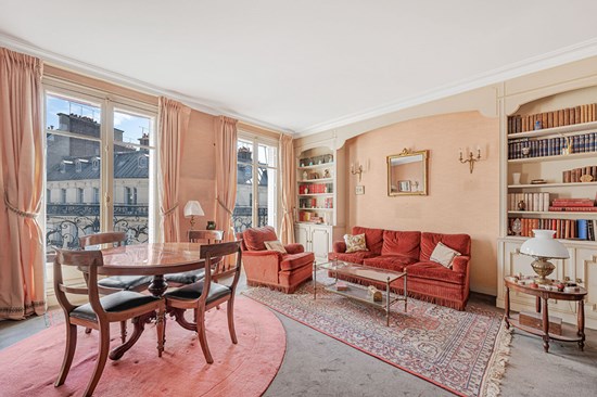 Appartement Paris 4 pièces 105.45 m² avec balcon filant