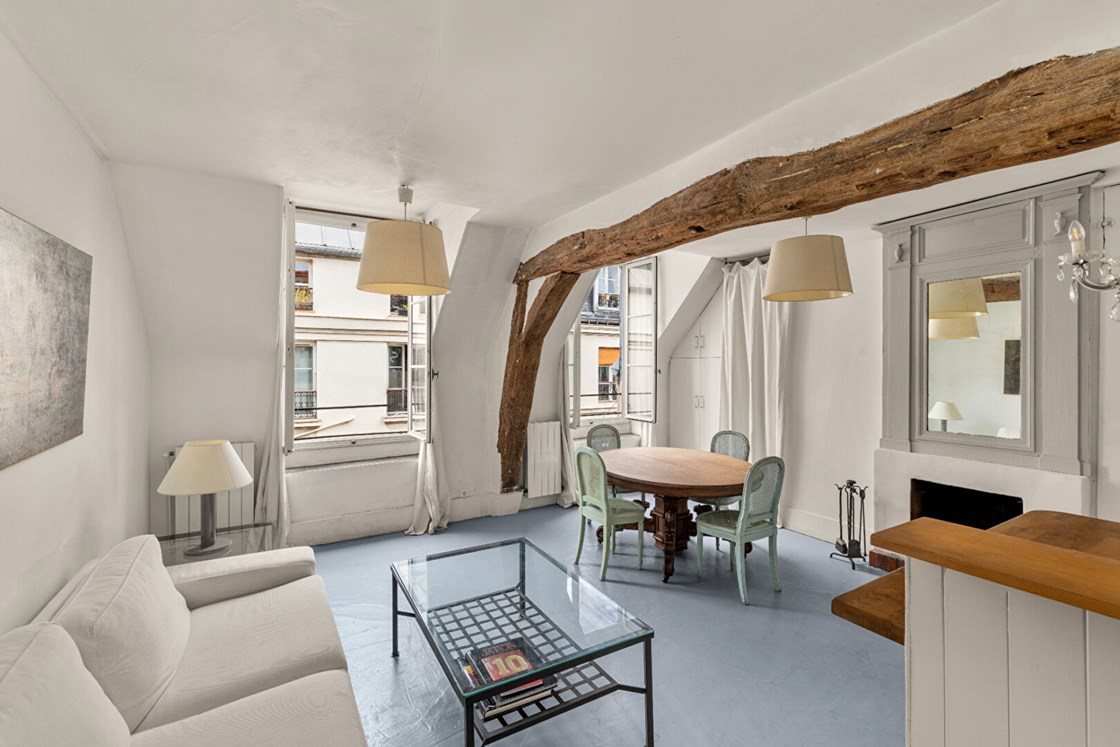 Entre la place des Vosges et la rue de Bretagne - Dernier étage - Appartement ensoleillé à l'esprit maison de campagne