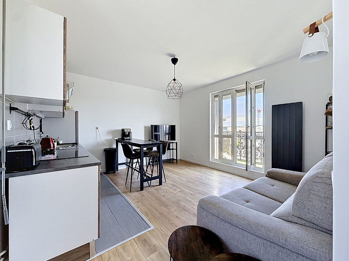 Trois pièces meublé