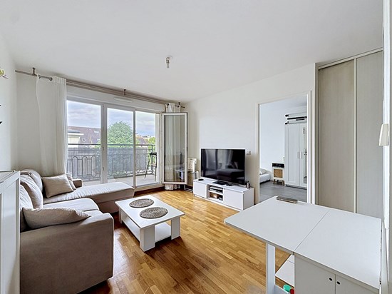 2 pièces lumineux avec balcon et parking en sous-sol - Choisy-le-Roi Centre