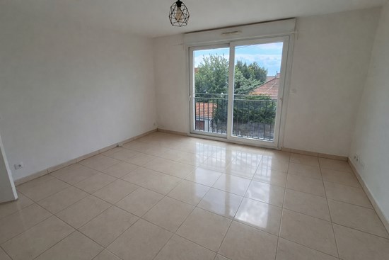 Appartement 2 pièces avec stationnement - Chennevières-sur-Marne