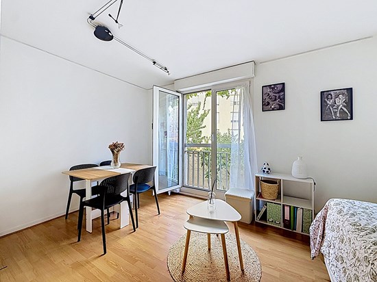 Studio au calme sur cour arborée - vendu loué