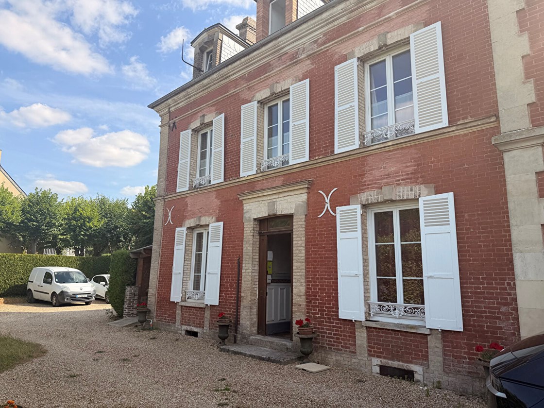T2 Meublé avec emplacement de stationnement