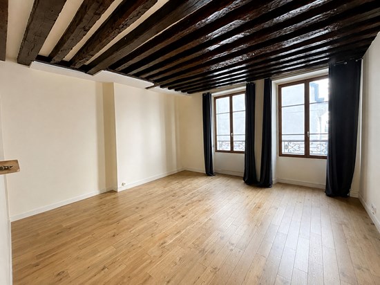 Studio spacieux - Proche Grands Boulevards
