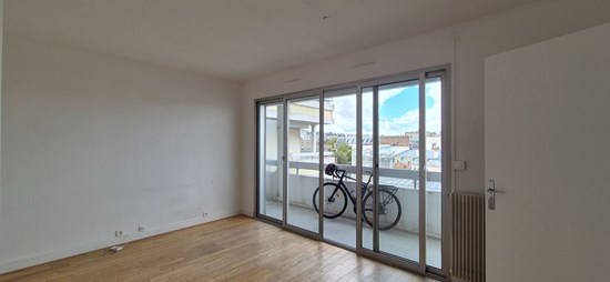 Studio avec parking