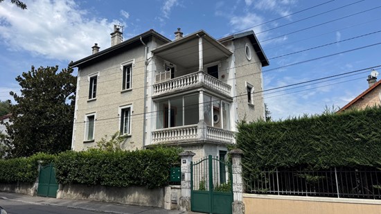 AIX LES BAINS 4 PIECES REZ DE JARDIN