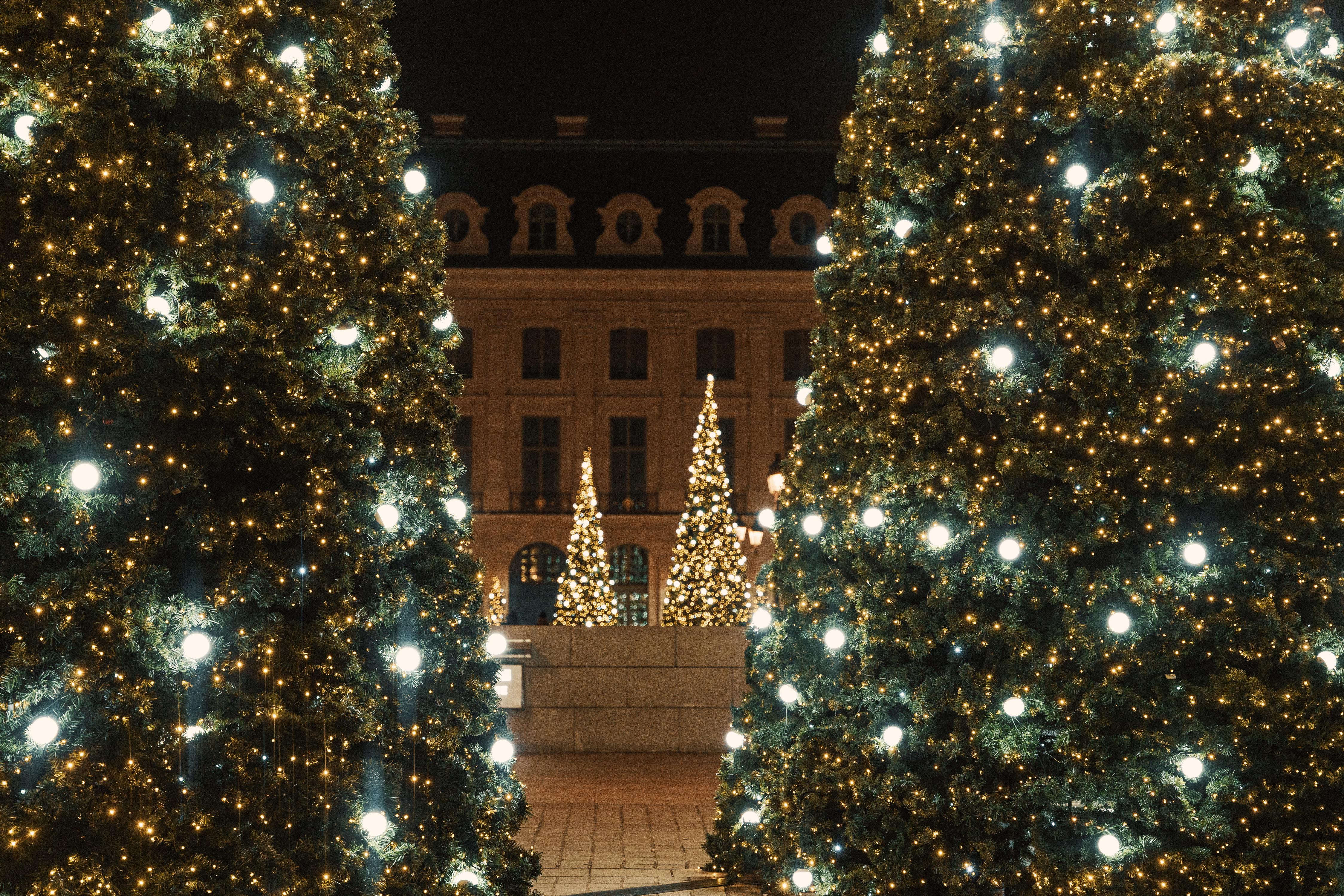 Illumination Noël Paris 2025-2026 : lieux féériques, marchés de Noël et vitrines illuminées